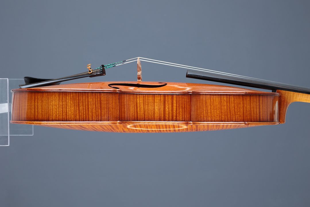 Voigt Jochen - Markneukirchen Anno 1977 - 42,5 cm - B-134